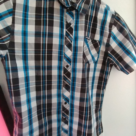 Button up - Picture 6 of 6